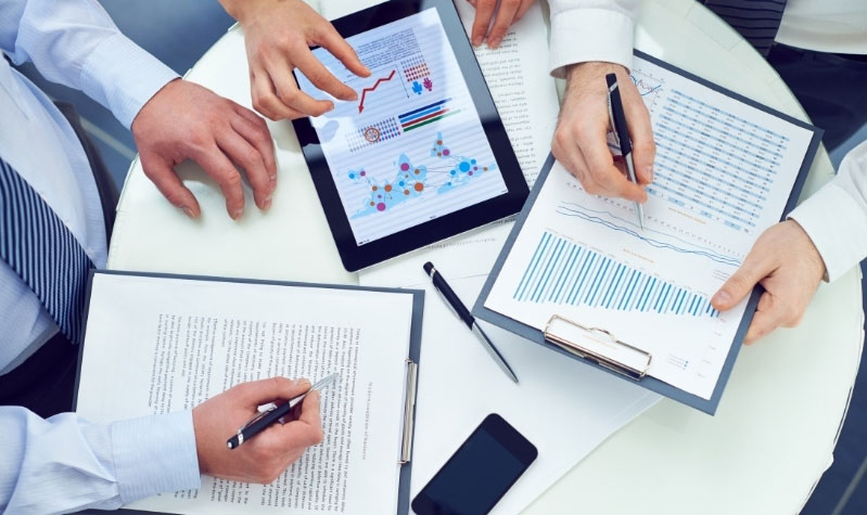 https://www.shutterstock.com/tr/image-vector/modern-logistics-warehouse-efficient-inventory-management-2516809417